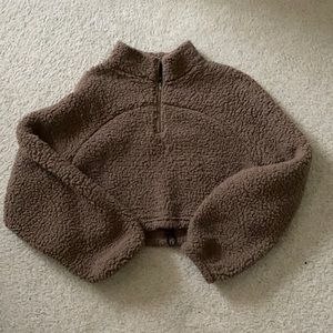 Cropped Sherpa top